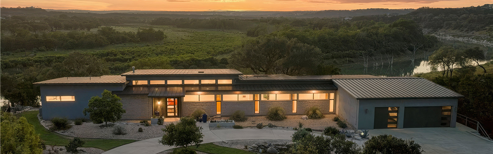 GUADALUPE RIVER LUXURY RETREAT<br>Spring Branch, TX | Click Image for Info GUADALUPE RIVER LUXURY RETREAT Spring Branch, TX